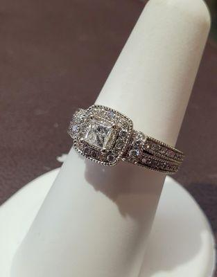 Princess cut diamond, white gold ladies ring.