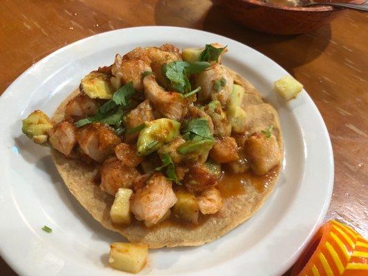 Tostada de ceviche Chi