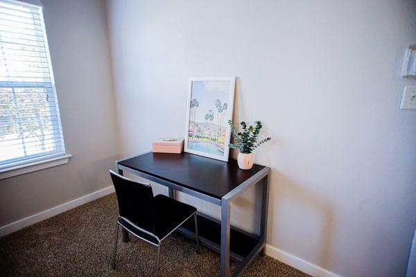 Apartments in Lubbock, Texas. Walking distance to Texas Tech University and much more! 

Learn more www.2012mainst.com