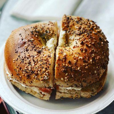 Lox bagel