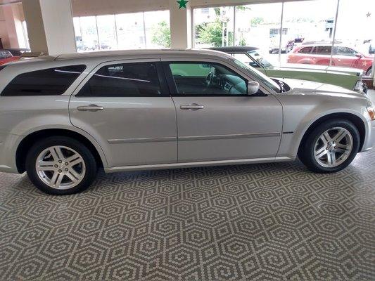 Dodge Magnum with original window sticker