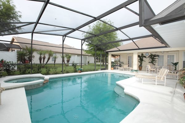 Contempo Vacation Home- Pool