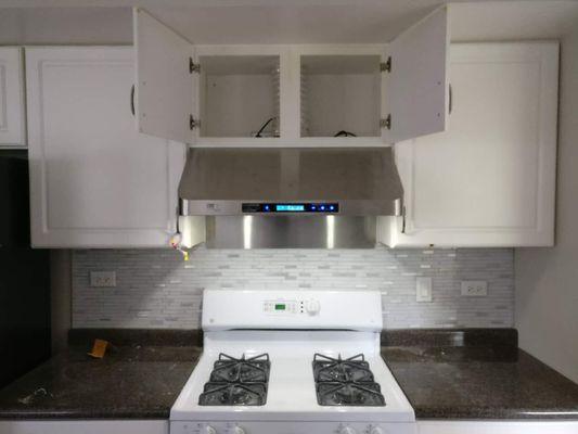 Pro-installation for range hood venting out via roof top