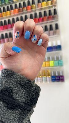 Smiley face nails