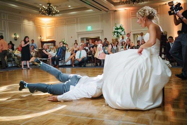 Wedding Fun:  Searching for the Garter at The Williamsburg Lodge in Williamsburg VA