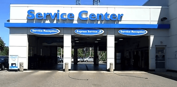 Oil change service at Suburban Honda