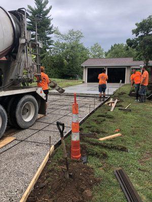 Driveway install in Creve Cour, MO