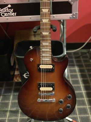 Hubby should buy this Gibson Les Paul!