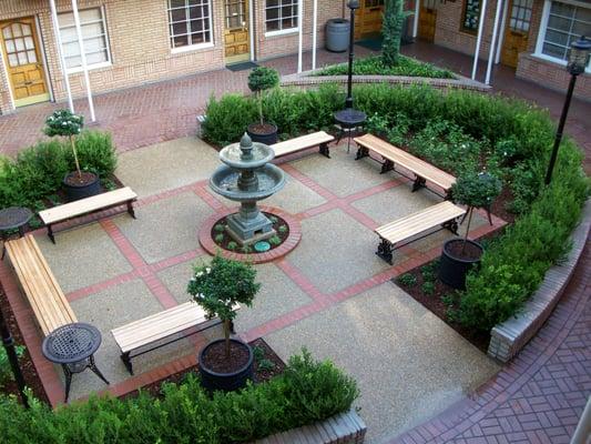 Green Street courtyard in Pasadena