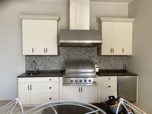 Beautiful outdoor kitchen in jupiter.