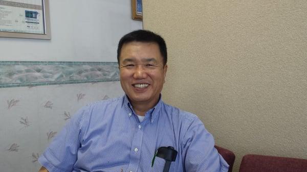 Dr. Ahn is now completely pain free and happy after Dr. Kim's treatments.  He enjoys seeing his patients again.