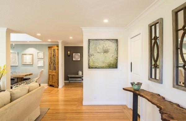 Natural materials in entryway