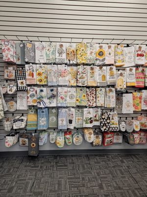 Walls of kitchen towels!