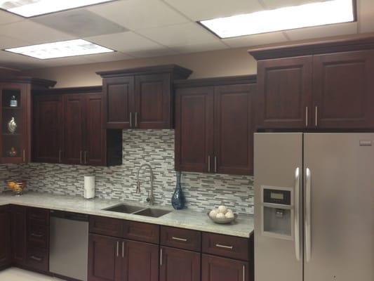 Java Shaker Kitchen Cabinet with Kashmere White granite counter top