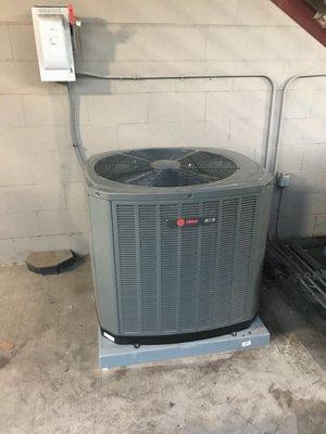 New Trane AC Unit Installed for Storage Facility.