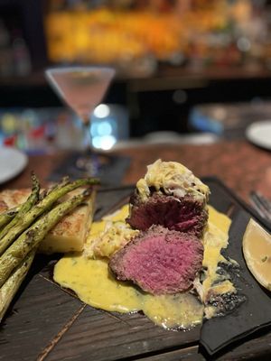 Filet topped with lump crab