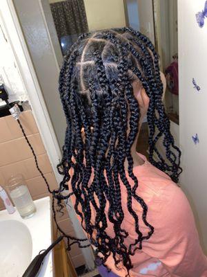 Knotless box braids