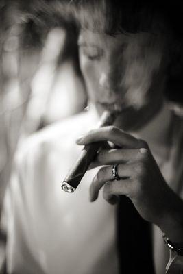 Cigar break, Williamsburg Virginia Wedding