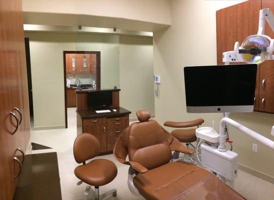 10 West Dental