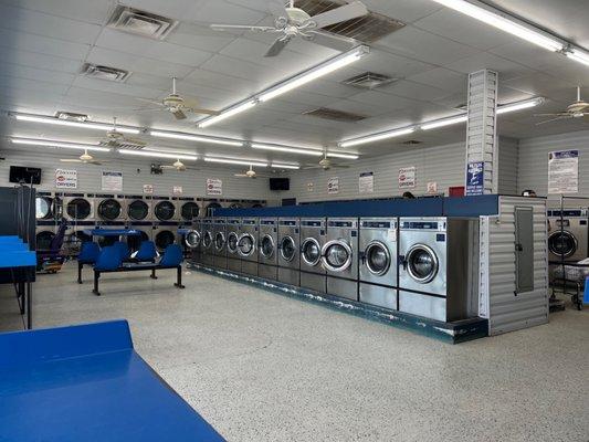 SuperMatt Laundries - Sarasota