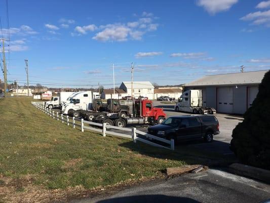 Bergey's Truck Centers Kennett Square location