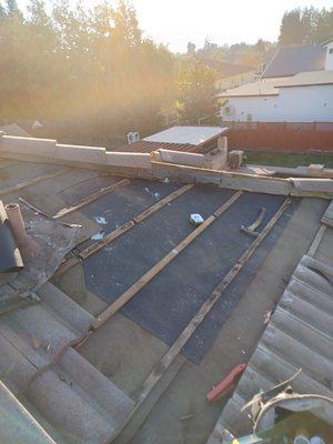 Tile roof repair