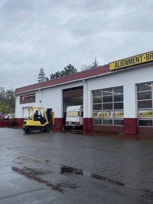 Les Schwab Tire Center