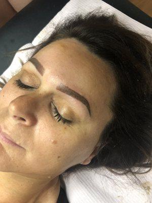 Permanent makeup (ombré brows)