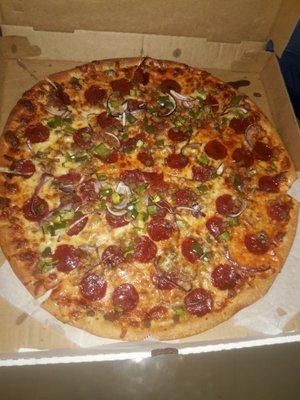 The Supreme Pizza, couldnt get a pic of the BBQ Chicken it was almost gone Be for I could get a picture. Lol