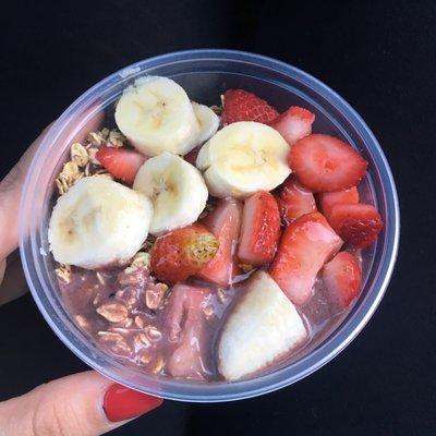 Classic acai bowl