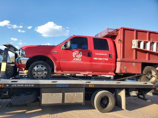 Towing A550 pickup truck