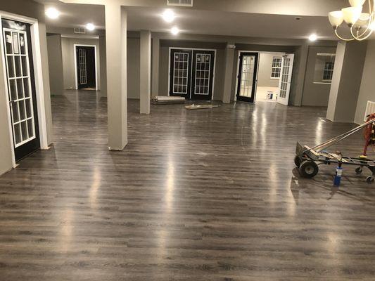 Lvt glue down Flooringns