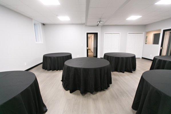 Event Space- Round Tables- Linens Provided (Black, White, Ivory)