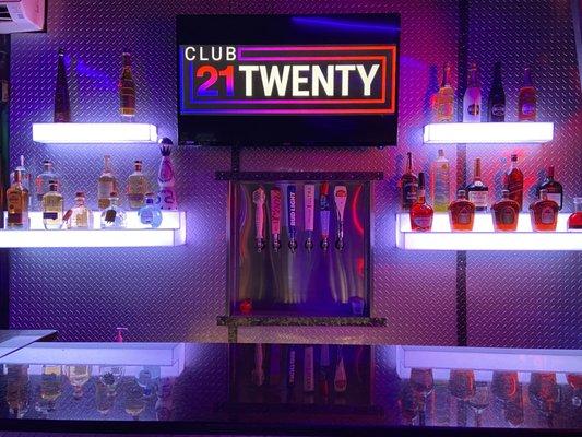 Club 21Twenty