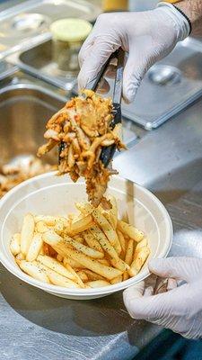 fries topped with grilled chicken