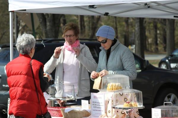 They sell bundt cakes here! (Free samples to be had, too)