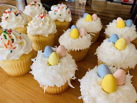 Vanilla and Easter cupcakes