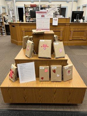 Valentine's Blind Date with a book--cute idea!