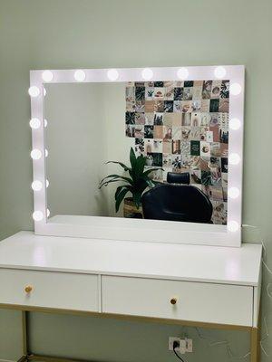 MakeUp room