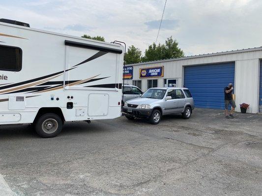 My RV towing a Honda CRV