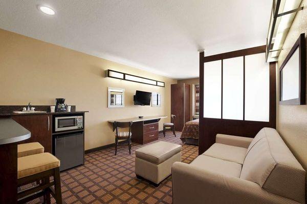 SE Gonzales suite