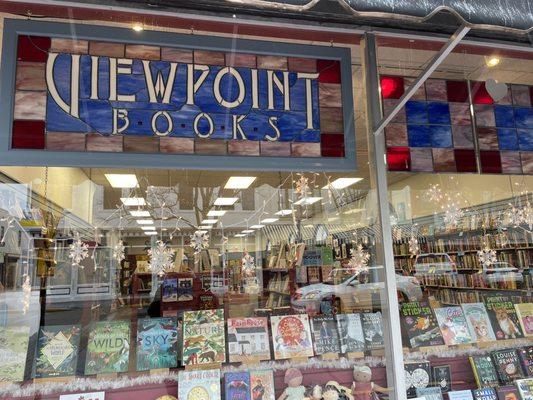 Viewpoint Books