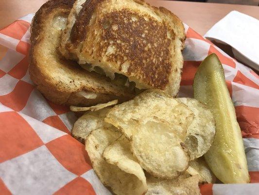 Jalapeño popper grilled cheese