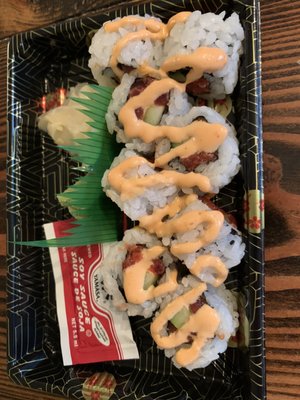 Spicy tuna roll. $9