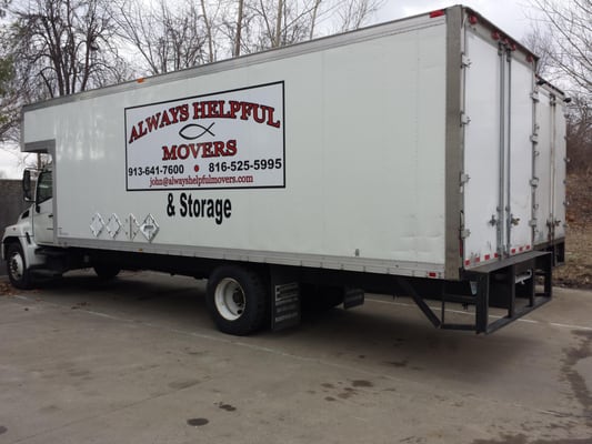 With 6 moving trucks, and 3 car hauler/enclosed trailers, we are ready to do even emergency and last-minute moves!