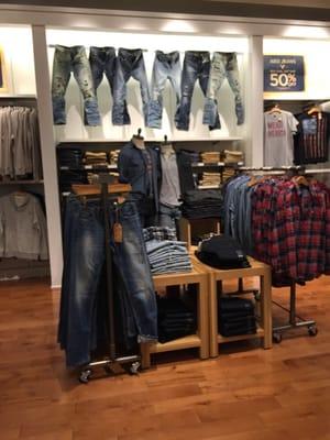 Mens denim wall