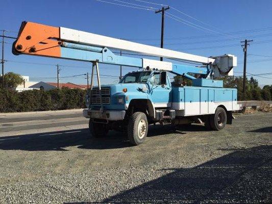 70 foot bucket truck equipped