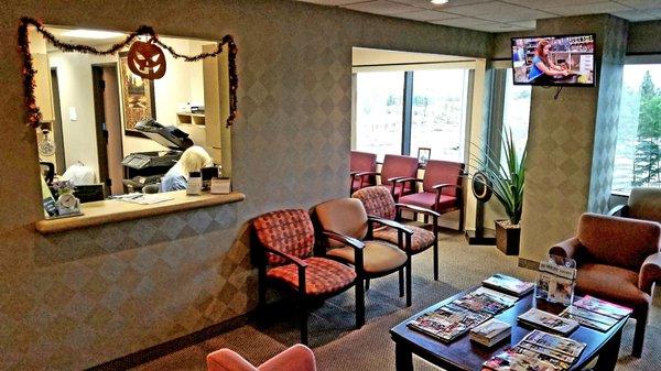 Office lobby for Affiliated Urologist of Orange County at 1310 West Stewart Drive #402, Orange, CA 92868