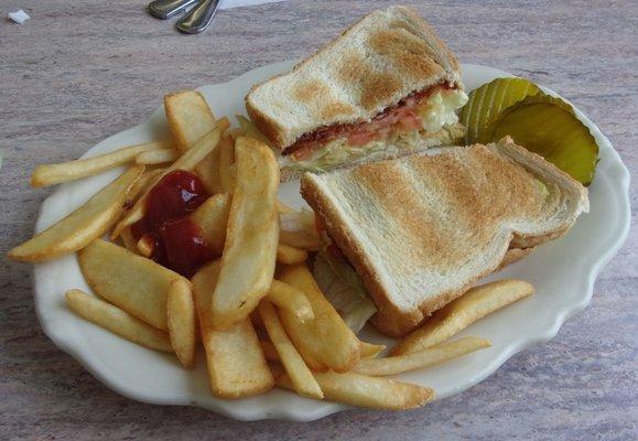 delicious BLT on white toast.  The lettuce was fresh, crisp, and chilled.