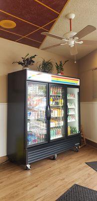 Drinks refrigerator